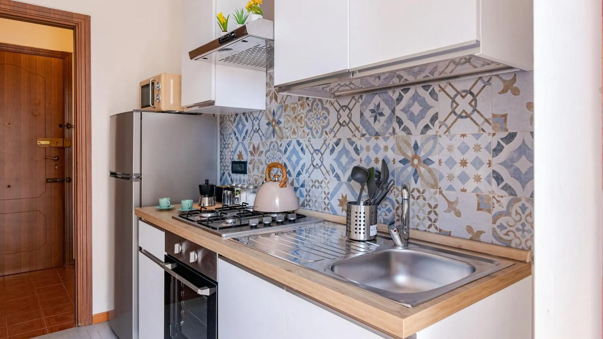 Landi 2 - Near The Center, Free Public Parking Apartment Pisa