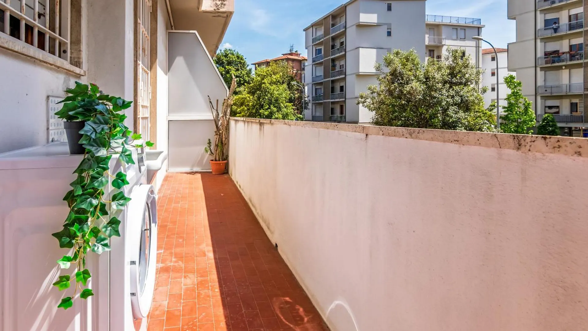 Landi 2 - Near The Center, Free Public Parking Apartment Pisa